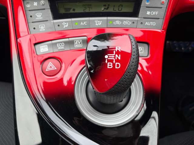 トヨタ プリウス １．８ Ｓ H27年 (関東) 99