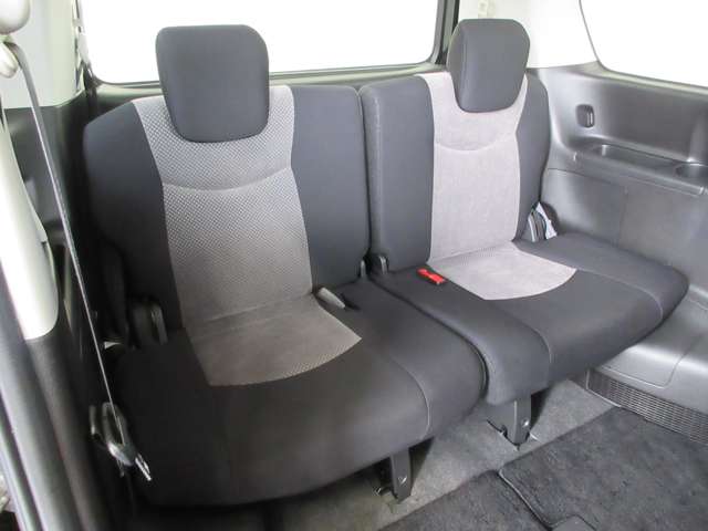 日産 セレナ ２．０ ライダー ブラックラインＺＺ Ｓ－ＨＹＢＲＩＤ H26年 (関東) 99