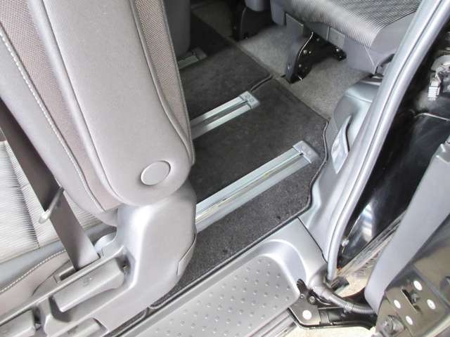 日産 セレナ １．２ Ｅ－ＰＯＷＥＲ ハイウェイスター Ｖ R2年 (関東) 99