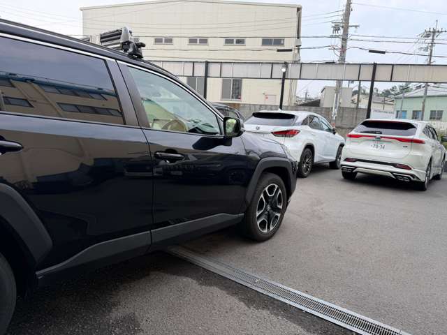 トヨタ ＲＡＶ４ ２．０ アドベンチャー ４ＷＤ R1年 (近畿) 99