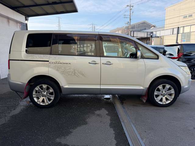 三菱 デリカ　Ｄ：５ ２．４ シャモニー ４ＷＤ H21年 (近畿) 99