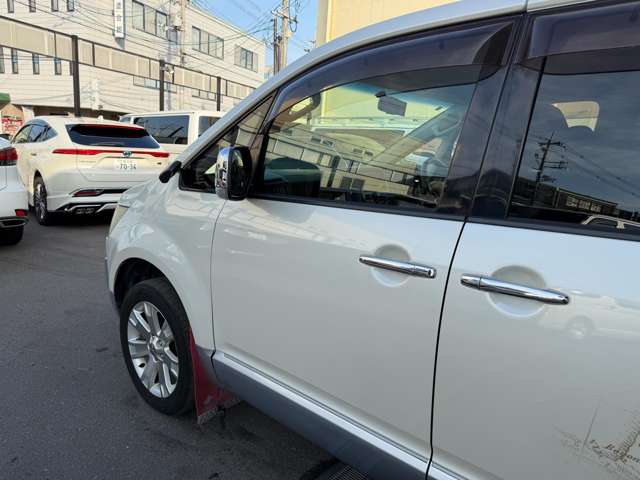 三菱 デリカ　Ｄ：５ ２．４ シャモニー ４ＷＤ H21年 (近畿) 99