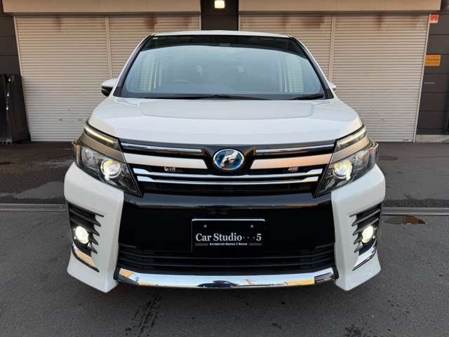 トヨタ ヴォクシー １．８ ハイブリッド ＺＳ H28年 (近畿) 99