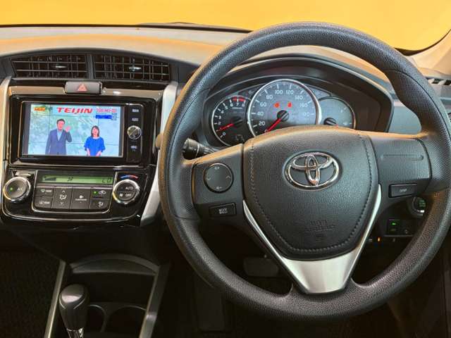 トヨタ カローラフィールダー １．５Ｇ H29年 (近畿) 99