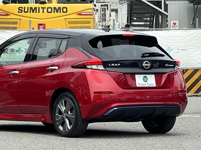 日産 リーフ アーバンクロム R4年 (近畿) 99