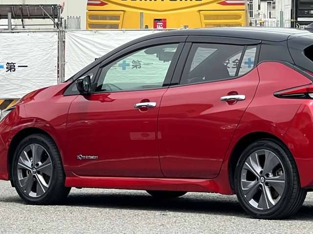 日産 リーフ アーバンクロム R4年 (近畿) 99