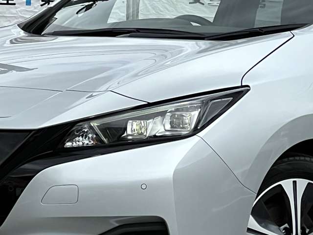 日産 リーフ Ｘ　Ｖセレクション R4年 (近畿) 99