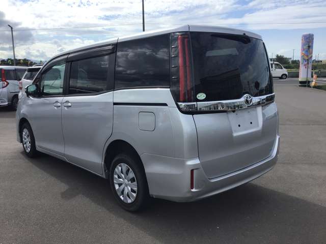 トヨタ ノア ２．０ Ｘ ４ＷＤ R3年 (東北) 99