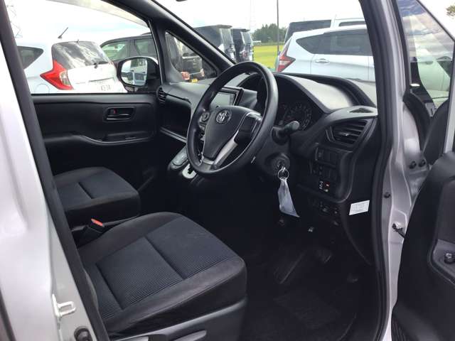 トヨタ ノア ２．０ Ｘ ４ＷＤ R3年 (東北) 99