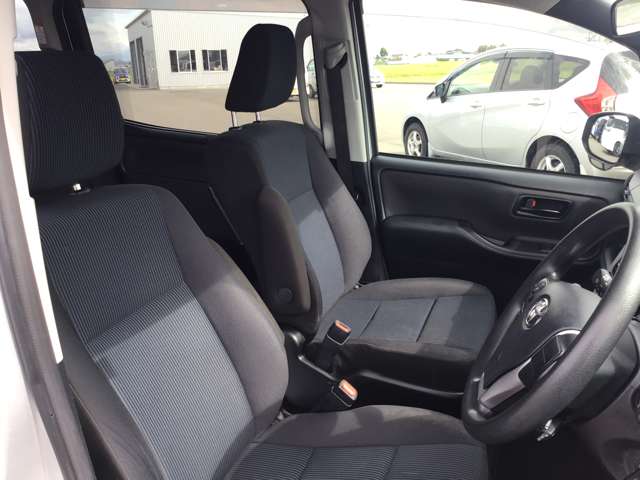 トヨタ ノア ２．０ Ｘ ４ＷＤ R3年 (東北) 99
