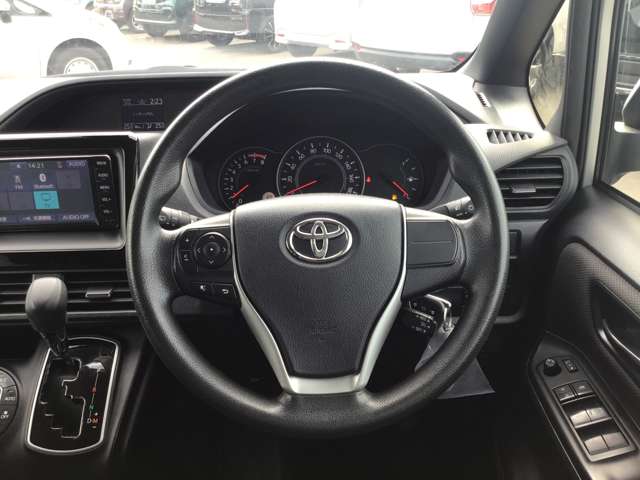 トヨタ ノア ２．０ Ｘ ４ＷＤ R3年 (東北) 99