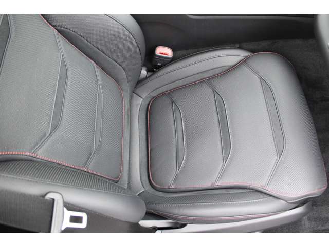 ＡＭＧ Ｃクラス Ｃ４３ ４マチック ４ＷＤ ＭＰ２０２６０１ R8年 (近畿) 99