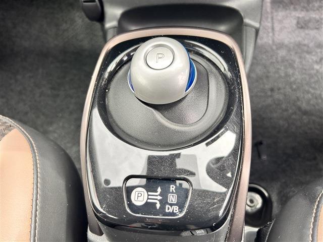 日産 ノート １．２ Ｅ－ＰＯＷＥＲ メダリスト R1年 () 99
