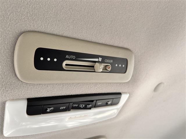 日産 セレナ ２．０ ハイウェイスター Ｖセレクション H30年 () 99