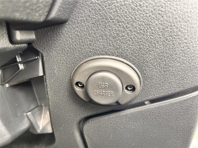 ダイハツ ムーヴ　キャンバス ６６０ ストライプス Ｇ R7年 (中国) 99
