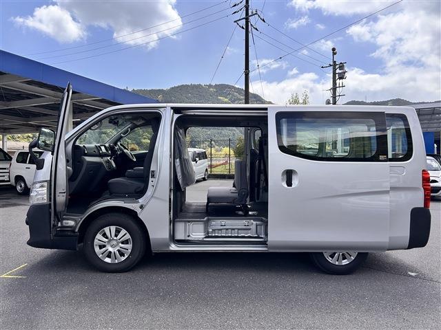 日産 ＮＶ３５０キャラバン ２．０ ＤＸ ロングボディ R1年 (中国) 99