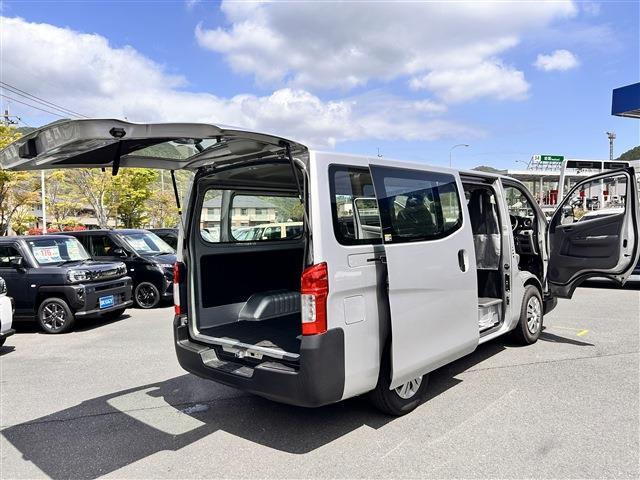 日産 ＮＶ３５０キャラバン ２．０ ＤＸ ロングボディ R1年 (中国) 99