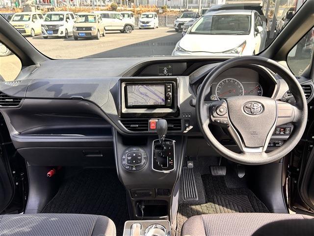 トヨタ ノア ２．０ Ｘ H28年 (中国) 99
