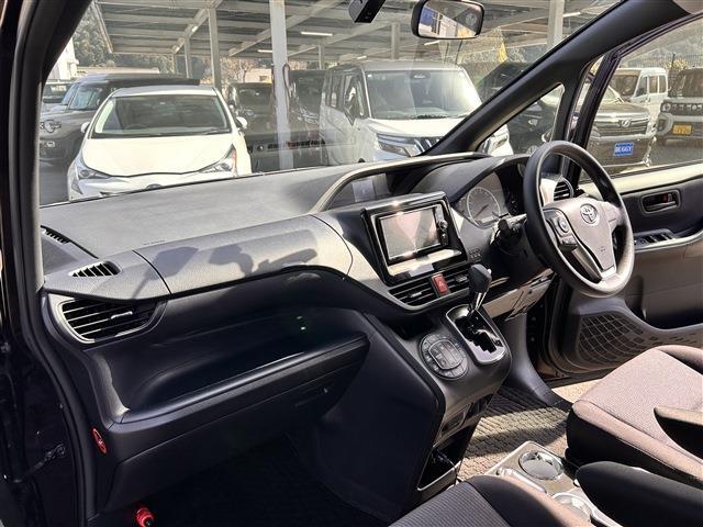 トヨタ ノア ２．０ Ｘ H28年 (中国) 99
