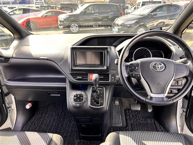 トヨタ ヴォクシー ２．０ ＺＳ 煌 H27年 (中国) 99