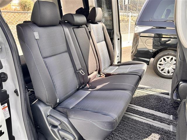 トヨタ ヴォクシー ２．０ ＺＳ 煌 H27年 (中国) 99