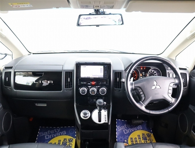 三菱 デリカ　Ｄ：５ ２．２ ローデスト ロイヤルツーリング ディーゼルターボ ４ＷＤ H29年 (関東) 99