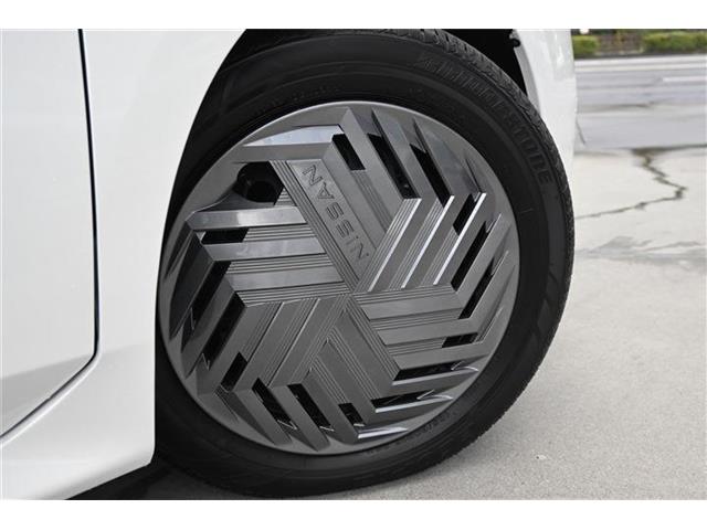 日産 ノート １．２ Ｘ R8年 (九州・沖縄) 99