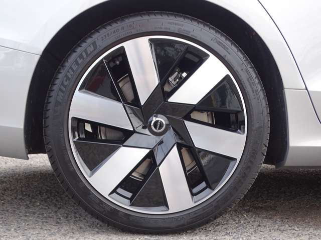 ボルボ Ｖ６０ ウルトラ Ｔ６ ＡＷＤ プラグイン ハイブリッド ４ＷＤ R7年 (東海) 99
