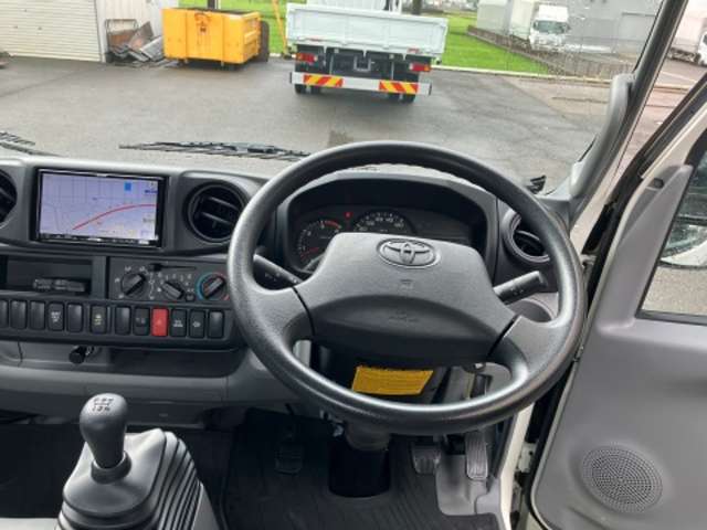 トヨタ ダイナ ４．０ＤＴ H27年 (東海) 99