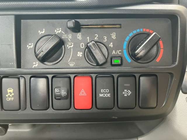 トヨタ ダイナ ４．０ＤＴ H27年 (東海) 99