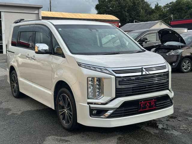 三菱 デリカ　Ｄ：５ アーバンギア ２．２ Ｇ パワーパッケージ ディーゼルターボ ４ＷＤ R1年 (関東) 99