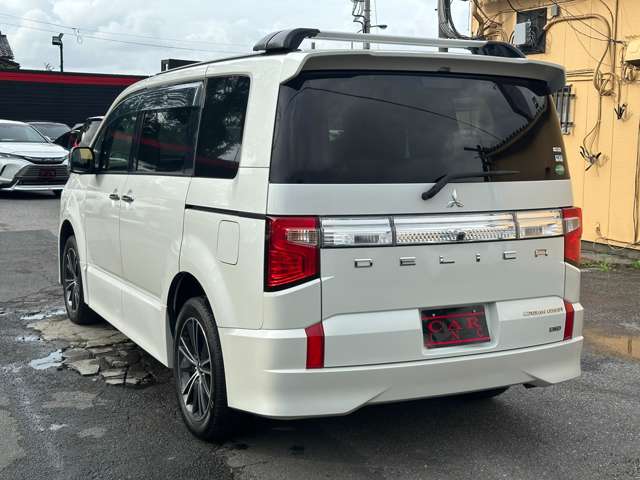 三菱 デリカ　Ｄ：５ アーバンギア ２．２ Ｇ パワーパッケージ ディーゼルターボ ４ＷＤ R1年 (関東) 99