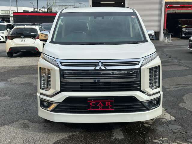三菱 デリカ　Ｄ：５ アーバンギア ２．２ Ｇ パワーパッケージ ディーゼルターボ ４ＷＤ R1年 (関東) 99