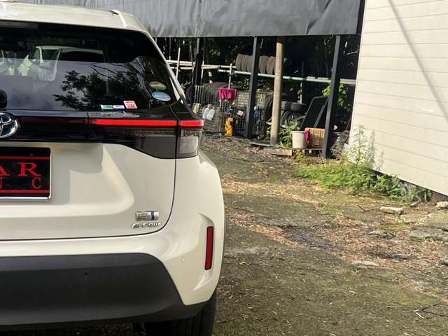 トヨタ ヤリスクロス　ハイブリッド １．５ ハイブリッド Ｚ Ｅ－ＦＯＵＲ ４ＷＤ R3年 (関東) 99