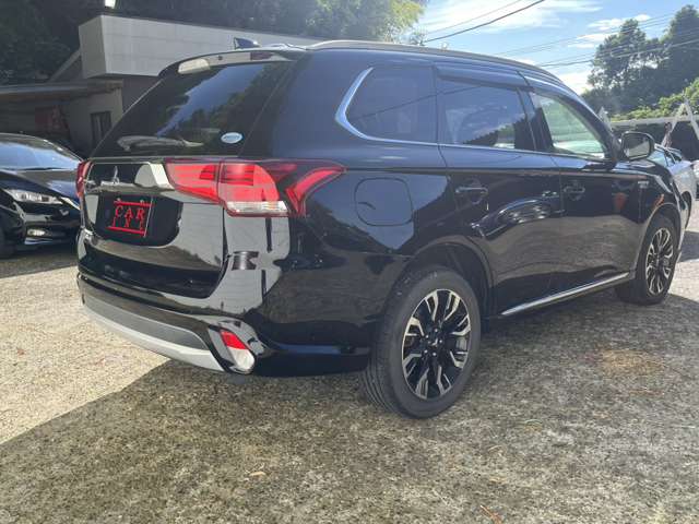 三菱 アウトランダーＰＨＥＶ ２．０ Ｇ セーフティパッケージ ４ＷＤ H28年 (関東) 99
