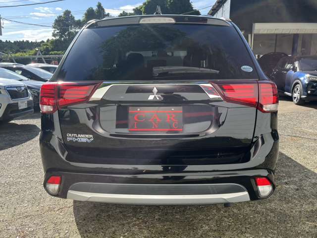 三菱 アウトランダーＰＨＥＶ ２．０ Ｇ セーフティパッケージ ４ＷＤ H28年 (関東) 99