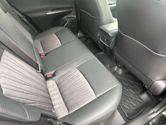 トヨタ ハリアー ２．０ Ｚ R4年 () 99