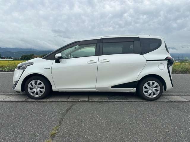 トヨタ シエンタ　ハイブリッド ハイブリッド １．５ Ｇ H27年 () 99