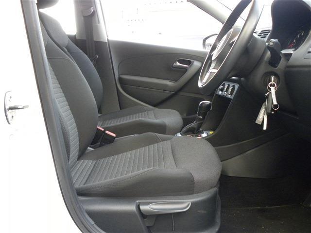 フォルクスワーゲン ポロ ＴＳＩ　コンフォートライン　ブルーモーションテクノロジー H25年 () 99
