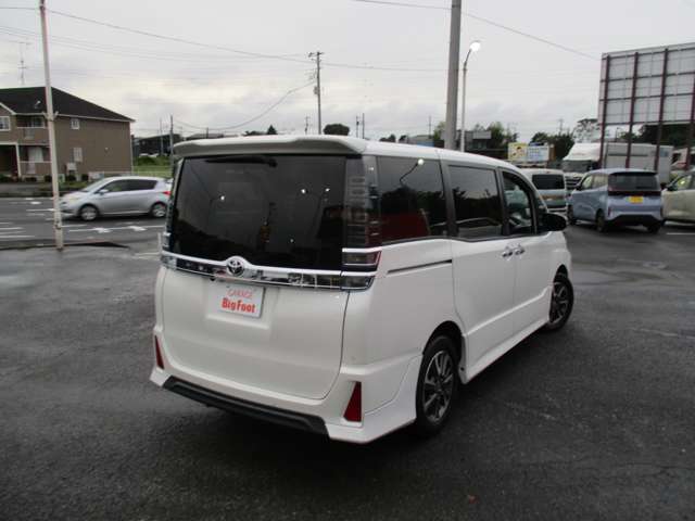 トヨタ ヴォクシー ２．０ ＺＳ 煌ＩＩ R3年 (関東) 99