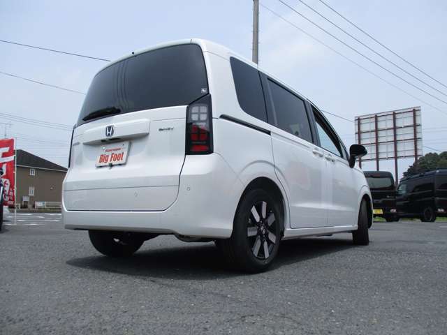 ホンダ フリード　ハイブリッド １．５ Ｅ：ＨＥＶ エアー ＥＸ R8年 (関東) 99