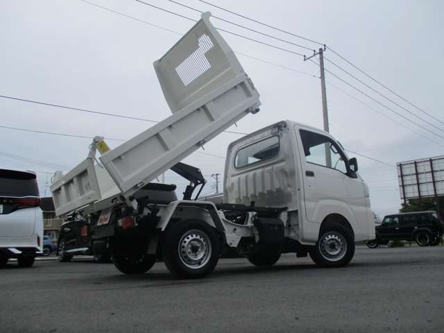 ダイハツ ハイゼットトラック ６６０ 多目的ダンプ 電動モーター式 ３方開 ４ＷＤ R6年 (関東) 99
