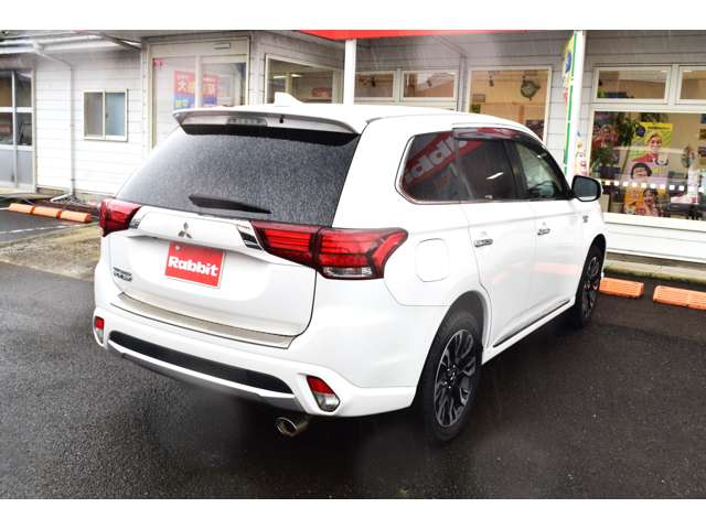 三菱 アウトランダーＰＨＥＶ ２．０ Ｇ ナビパッケージ ４ＷＤ H27年 (東北) 99