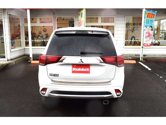 三菱 アウトランダーＰＨＥＶ ２．０ Ｇ ナビパッケージ ４ＷＤ H27年 (東北) 99