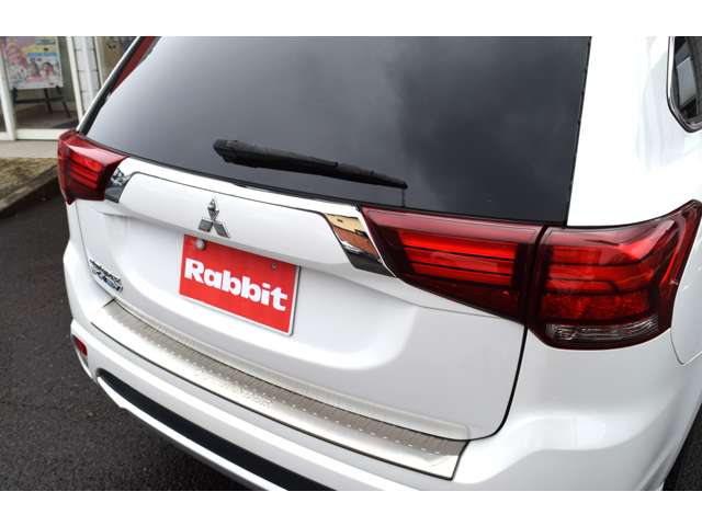 三菱 アウトランダーＰＨＥＶ ２．０ Ｇ ナビパッケージ ４ＷＤ H27年 (東北) 99