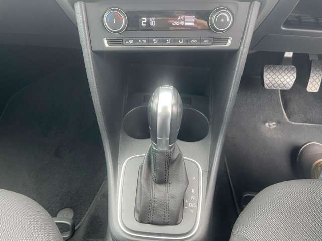 フォルクスワーゲン ポロ ＴＳＩ コンフォートライン アップグレード パッケージ ブルーモーション テクノロジー H27年 (東北) 99