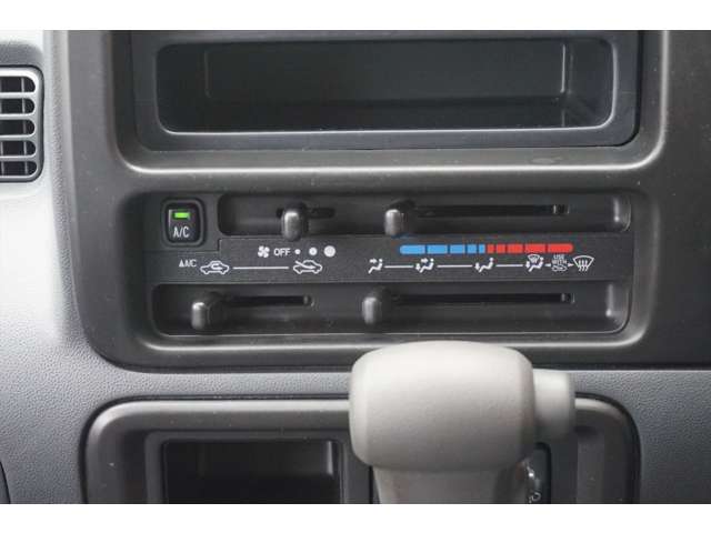 ダイハツ ハイゼットカーゴ ６６０ デラックス ハイルーフ H30年 (東海) 99