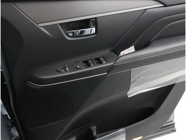 三菱 デリカ　Ｄ：５ ２．２ Ｐ ディーゼルターボ ４ＷＤ R8年 (東海) 99