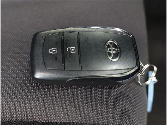トヨタ ヤリス １．０ Ｇ R3年 (東海) 99