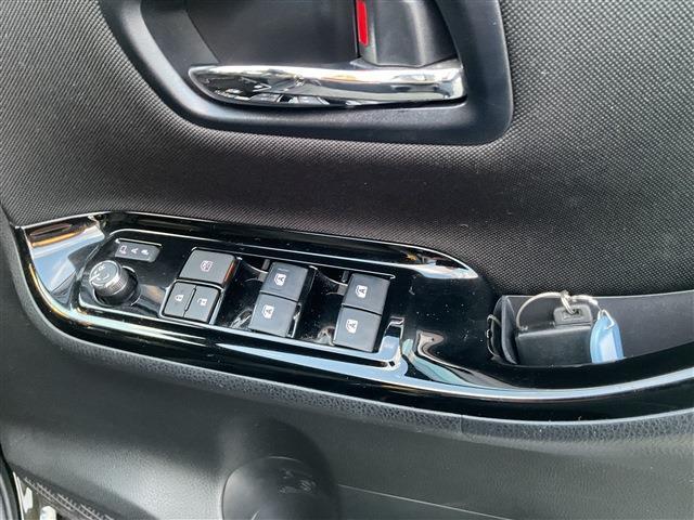 トヨタ ヴォクシー ２．０ ＺＳ 煌ＩＩ R2年 (東海) 99